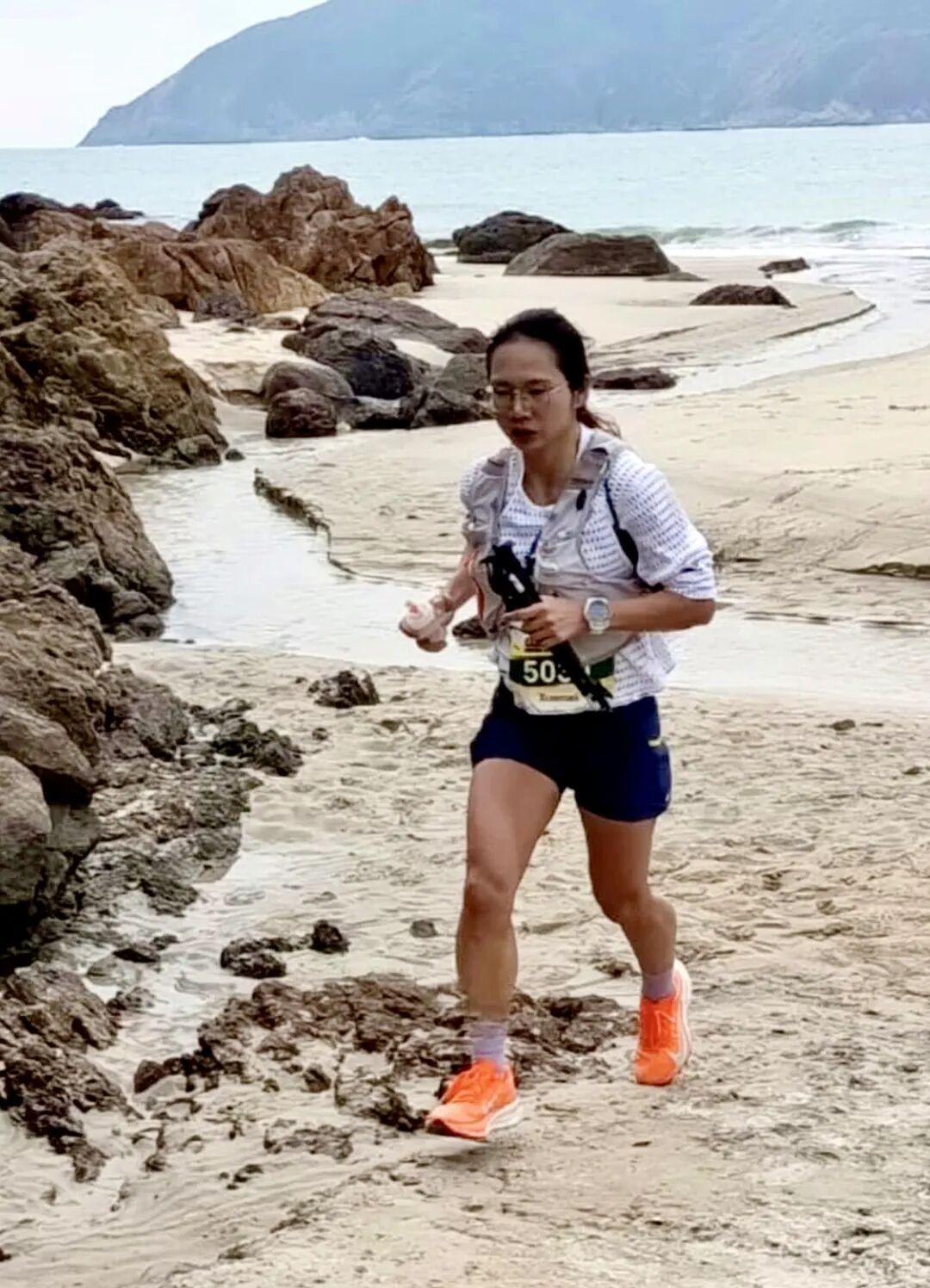 黄雪梅｜以港百夺冠的方式打开假期