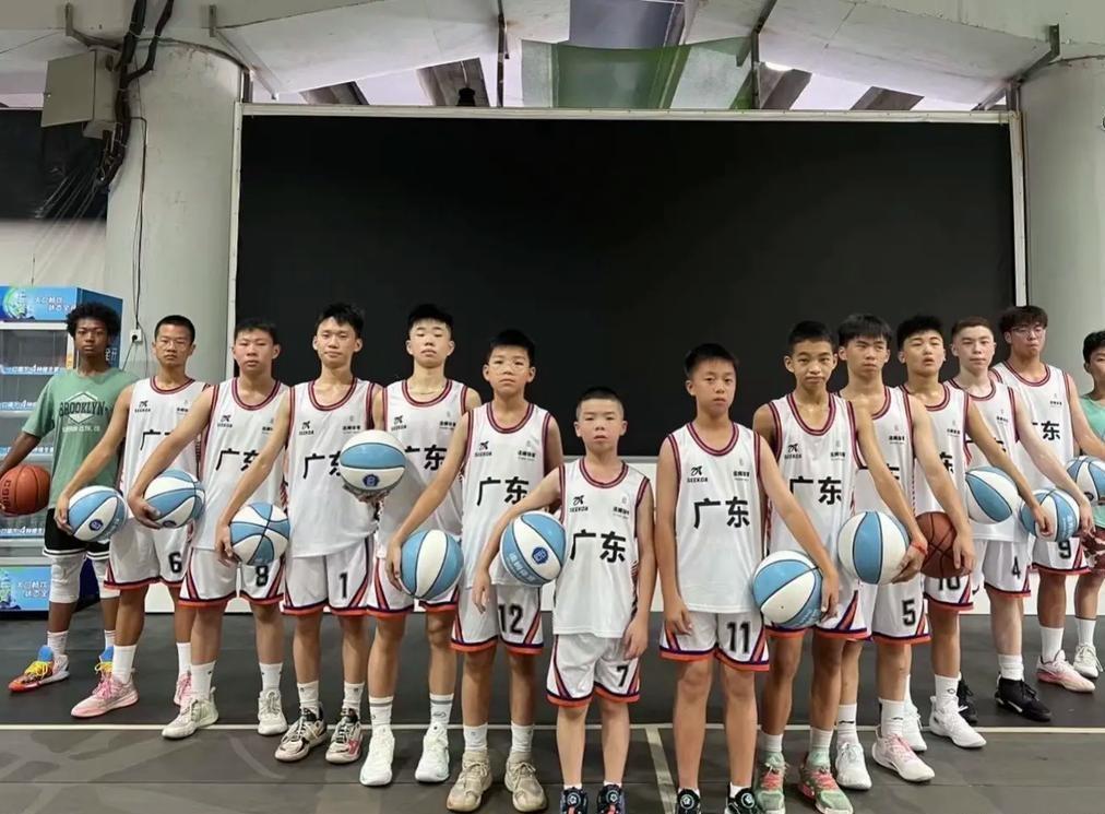 乐鱼vip注册-朱芳雨早已注意他3年，15岁身高2米07，11投全中，真是个好苗子