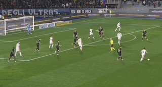 1771026625454059820.gif leyu.com-【意甲】莫德里奇制胜豁牙失点 AC米兰2比1客胜比萨